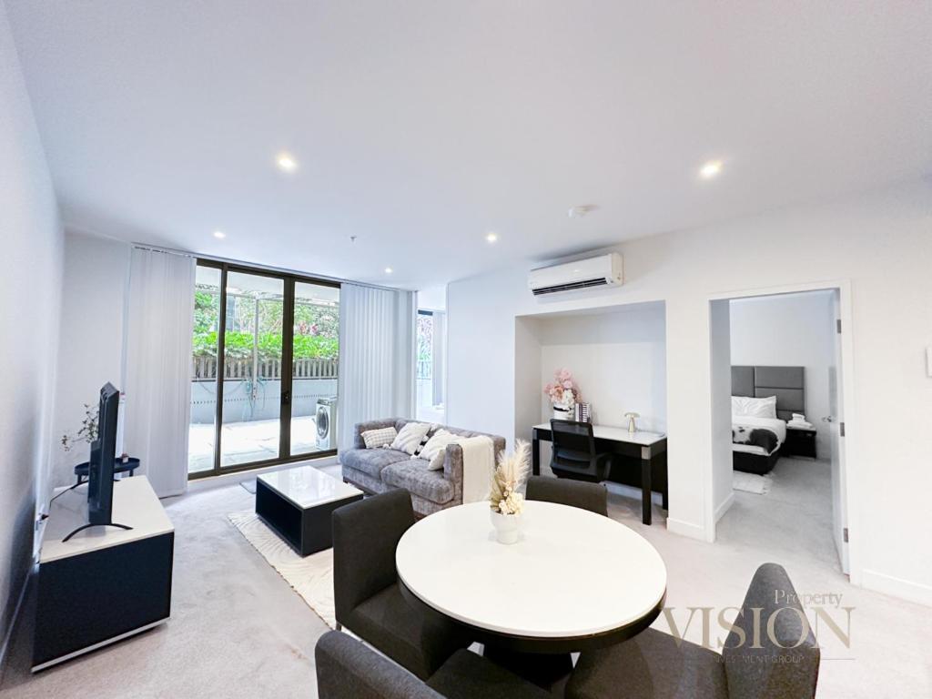 Modern 2 Bedroom Next To North Ryde Metro Apartment *