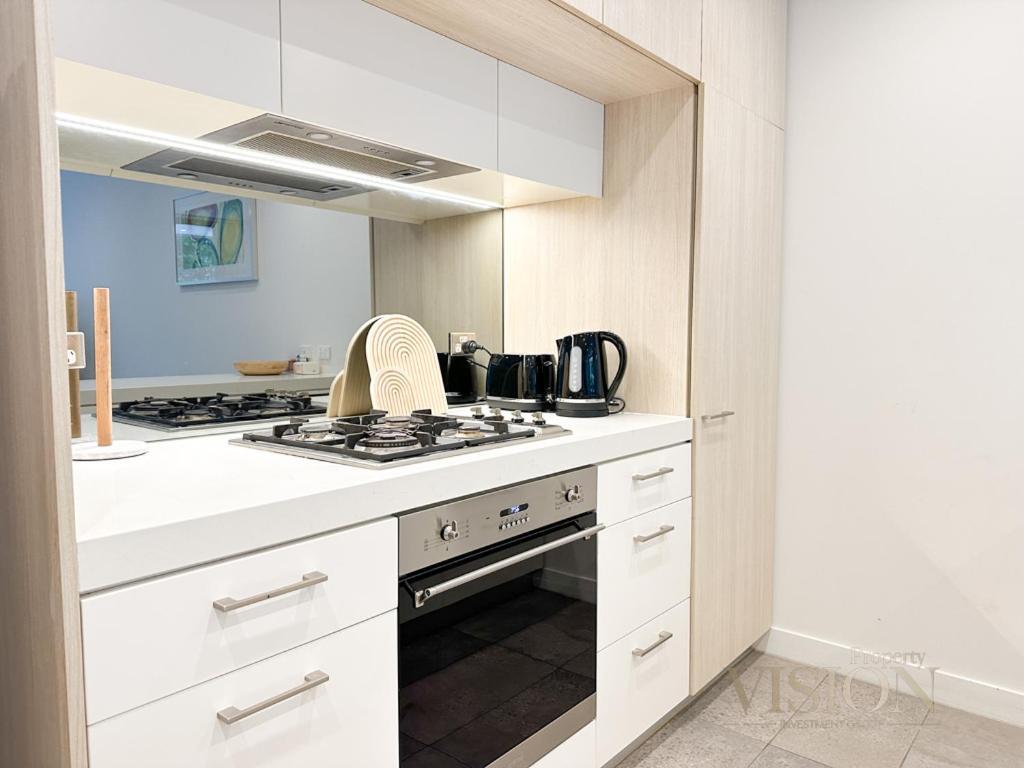 Apartment Modern 2 Bedroom Next To North Ryde Metro